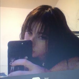 Meet your Posher, Rowena